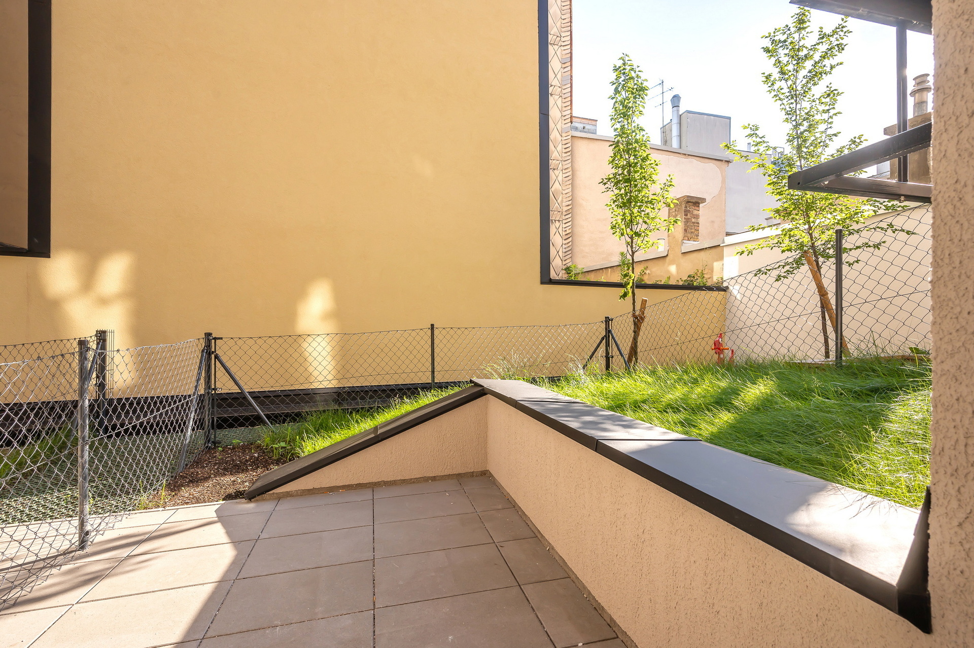 Wohngenuss mit 13 m² Gartenfläche zzgl. Terrasse | Büro- & Praxisnutzung erlaubt