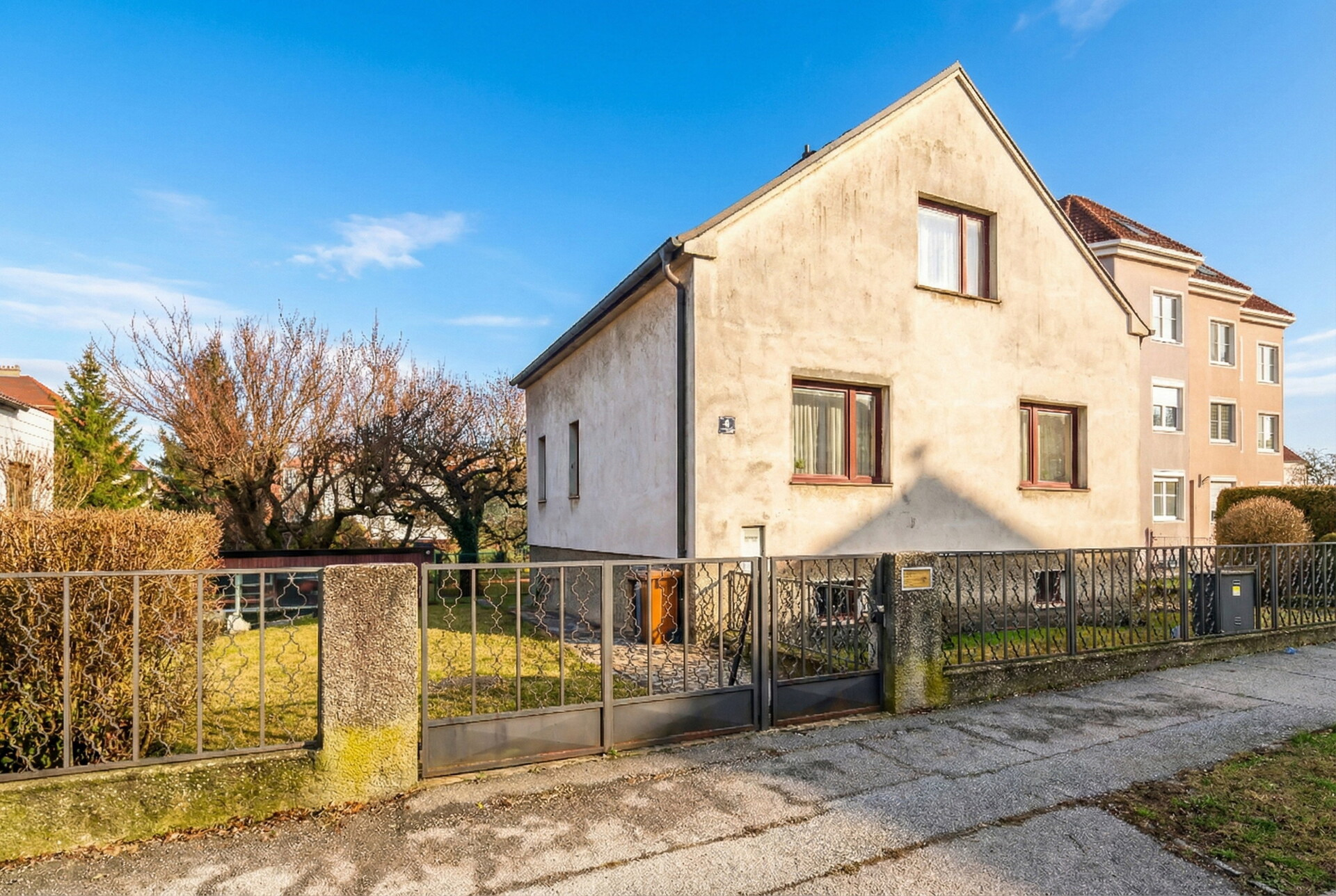 Charmantes Haus mit großem Garten & Ausbaupotenzial in Korneuburg