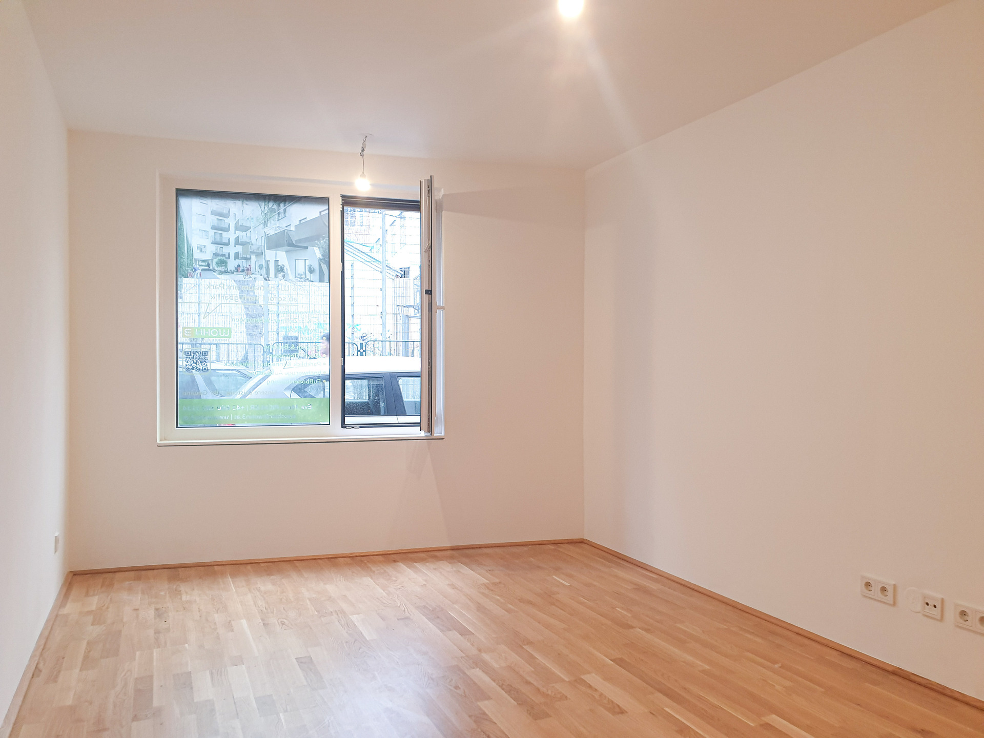 Modern Living - Garconniere mit Parkblick in EG-Lage bei der Mariahilfer Straße