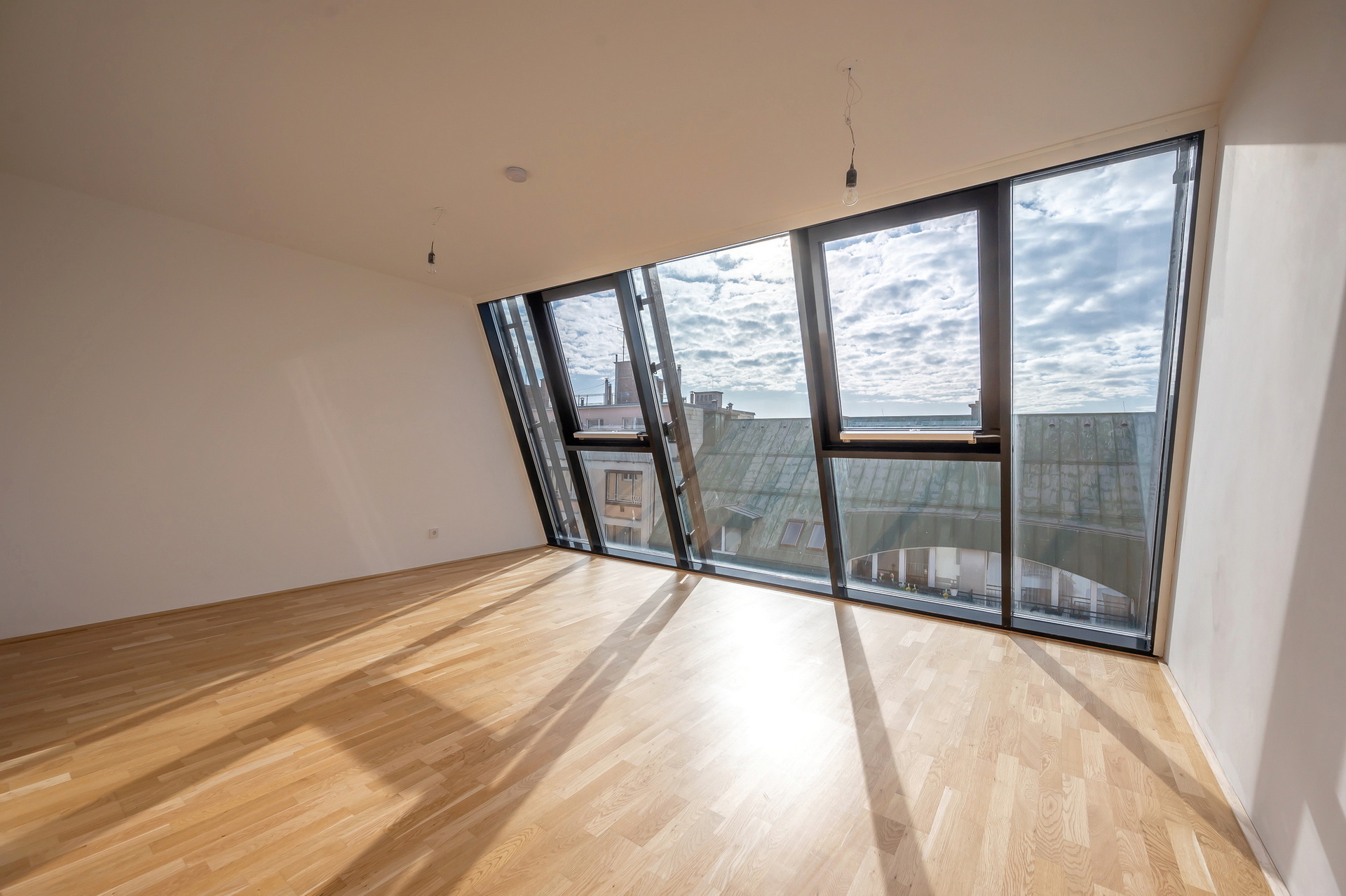 Sonniges Wohnen mit Dachterrasse: exklusives 2-Zimmer Domizil beim Donaukanal & Augarten