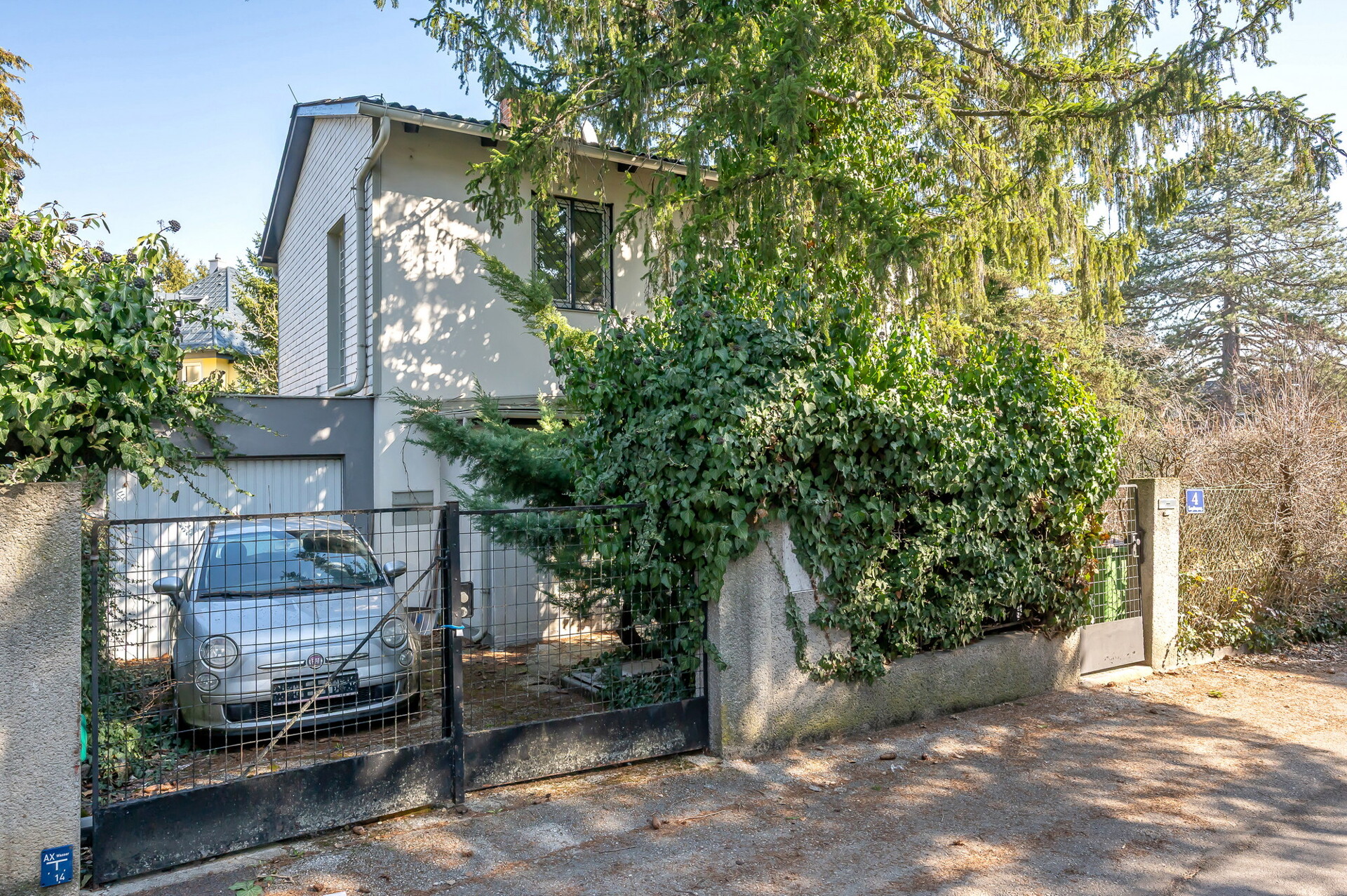 Einfamilienhaus auf 508 m² Eigengrund in Hietzing – Sanieren, erweitern oder neu denken